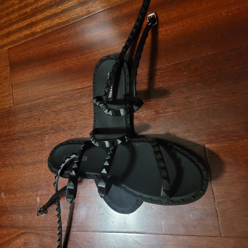 Black Steve Madden